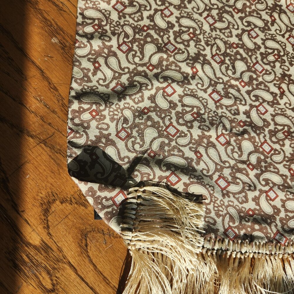 2/$20 SALE! DKNY Scarf - Picture 4 of 6